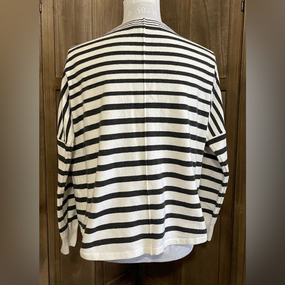 Women’s Black & White Striped Sweater. - Picture 2 of 4